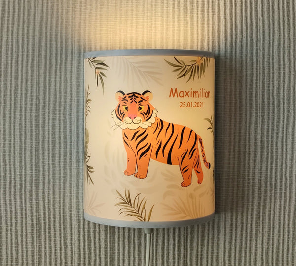 Kinderzimmer Wandlampe Tiger Geburtsdatum Name Jungen Mädchen Baby Kinderlampe LED Holz Lampe Katze  faramosa